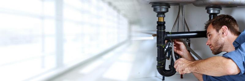 Une tuyauterie v&eacute;tuste multiplie les risques de fuite dans une installation de chauffage
